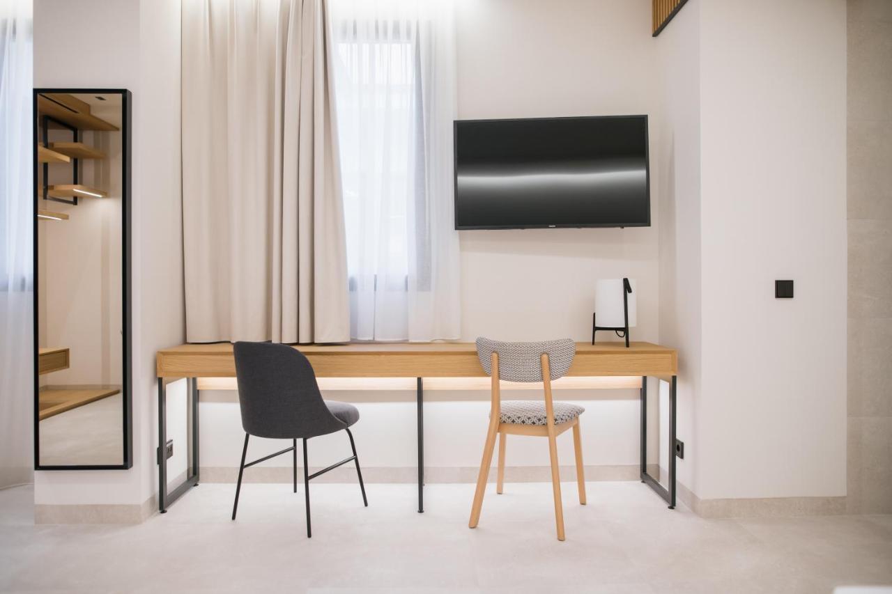 Myr Puerta Serranos Valencia Exteriör bild