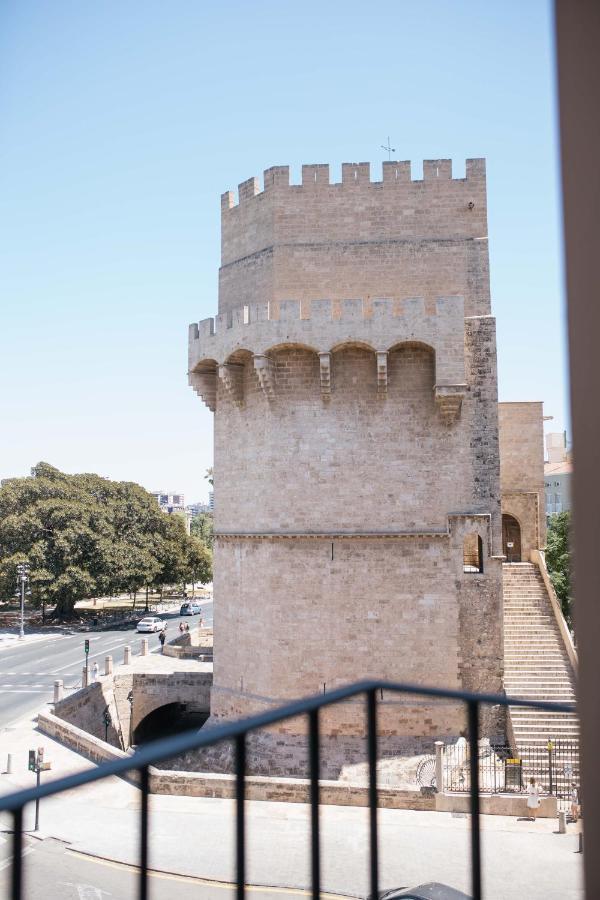 Myr Puerta Serranos Valencia Exteriör bild