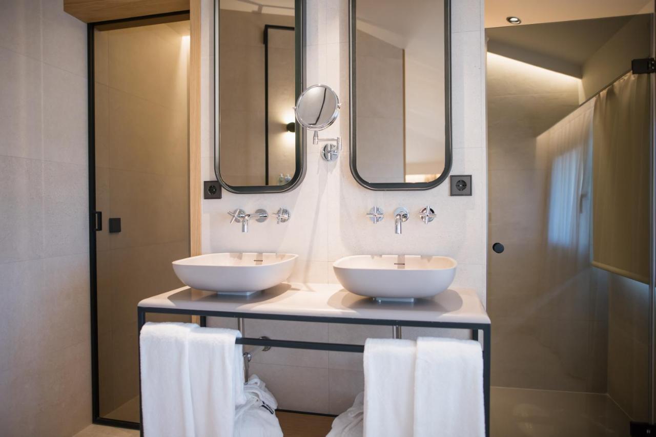 Myr Puerta Serranos Valencia Exteriör bild