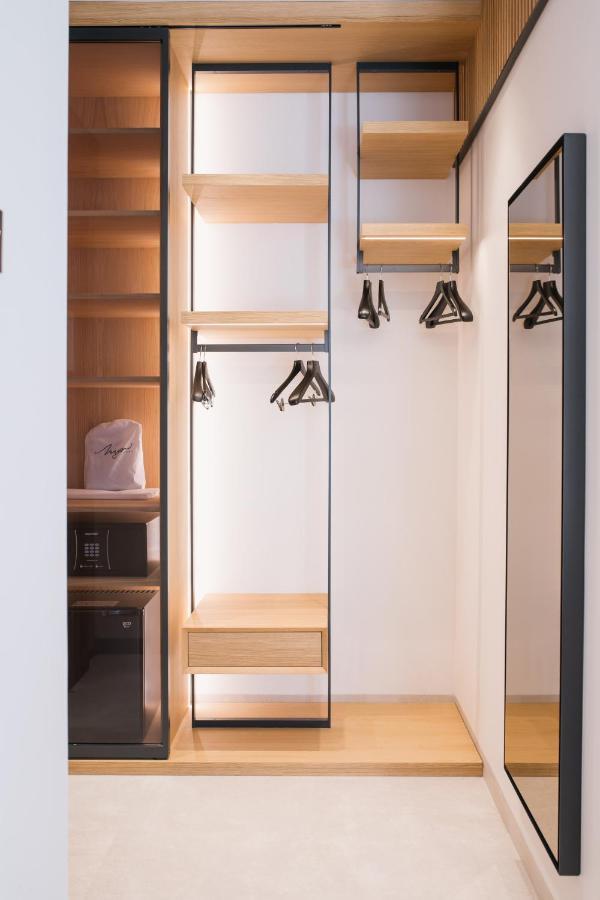 Myr Puerta Serranos Valencia Exteriör bild