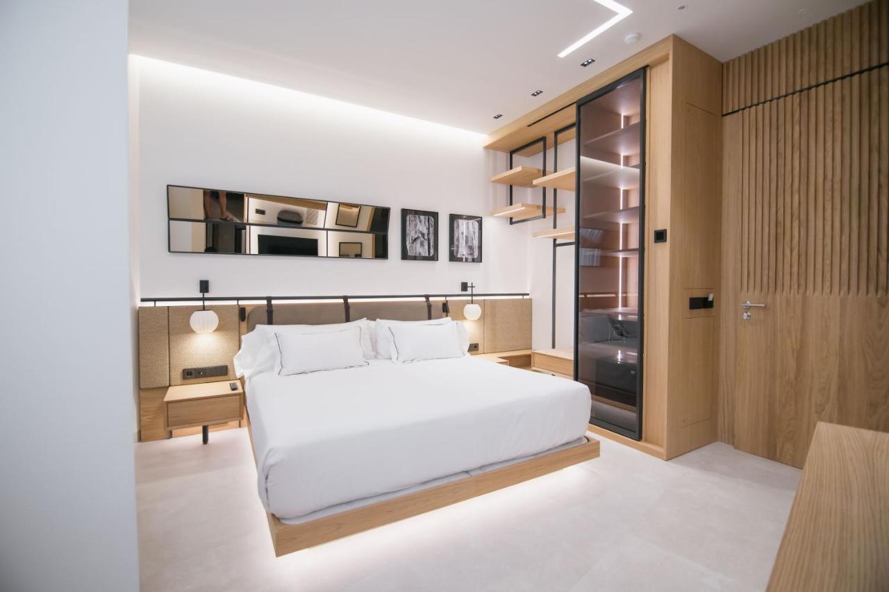 Myr Puerta Serranos Valencia Exteriör bild
