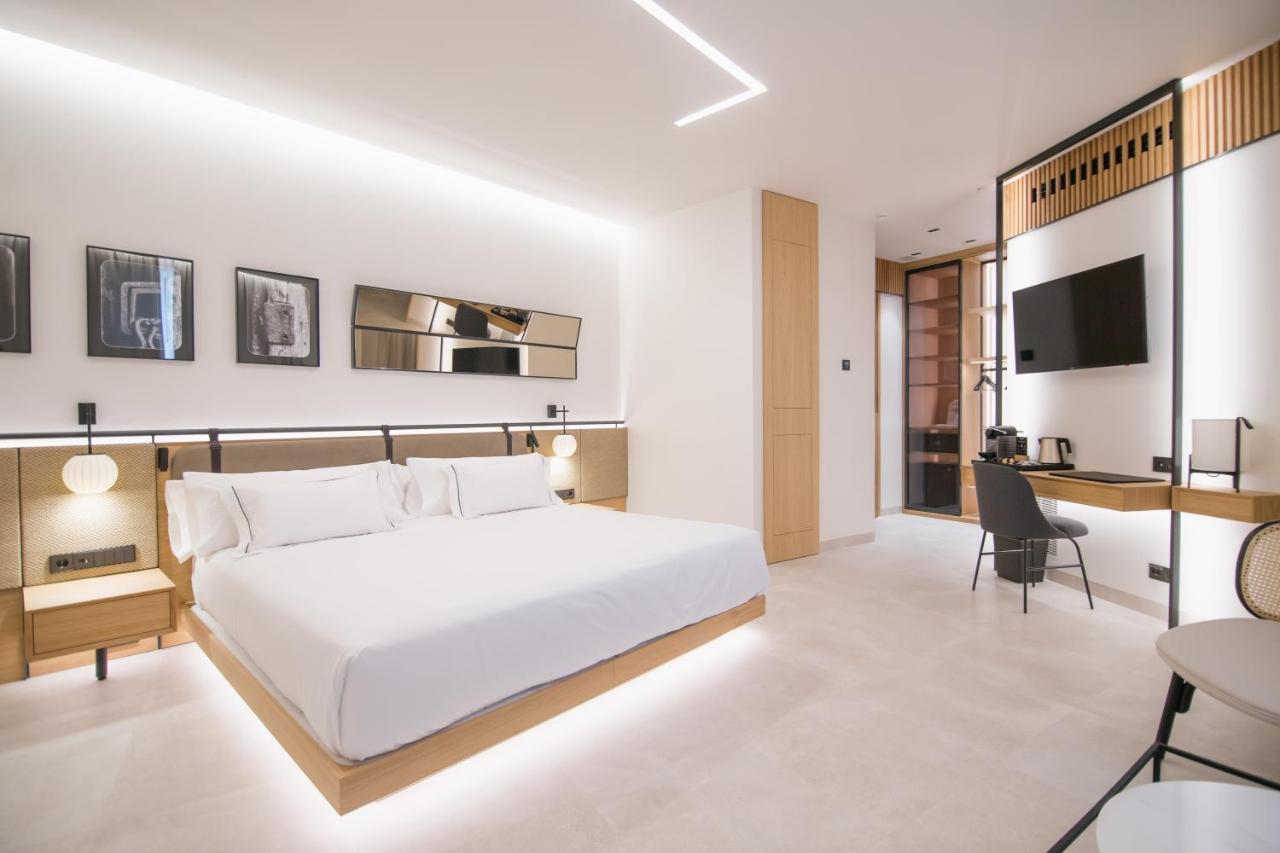 Myr Puerta Serranos Valencia Exteriör bild